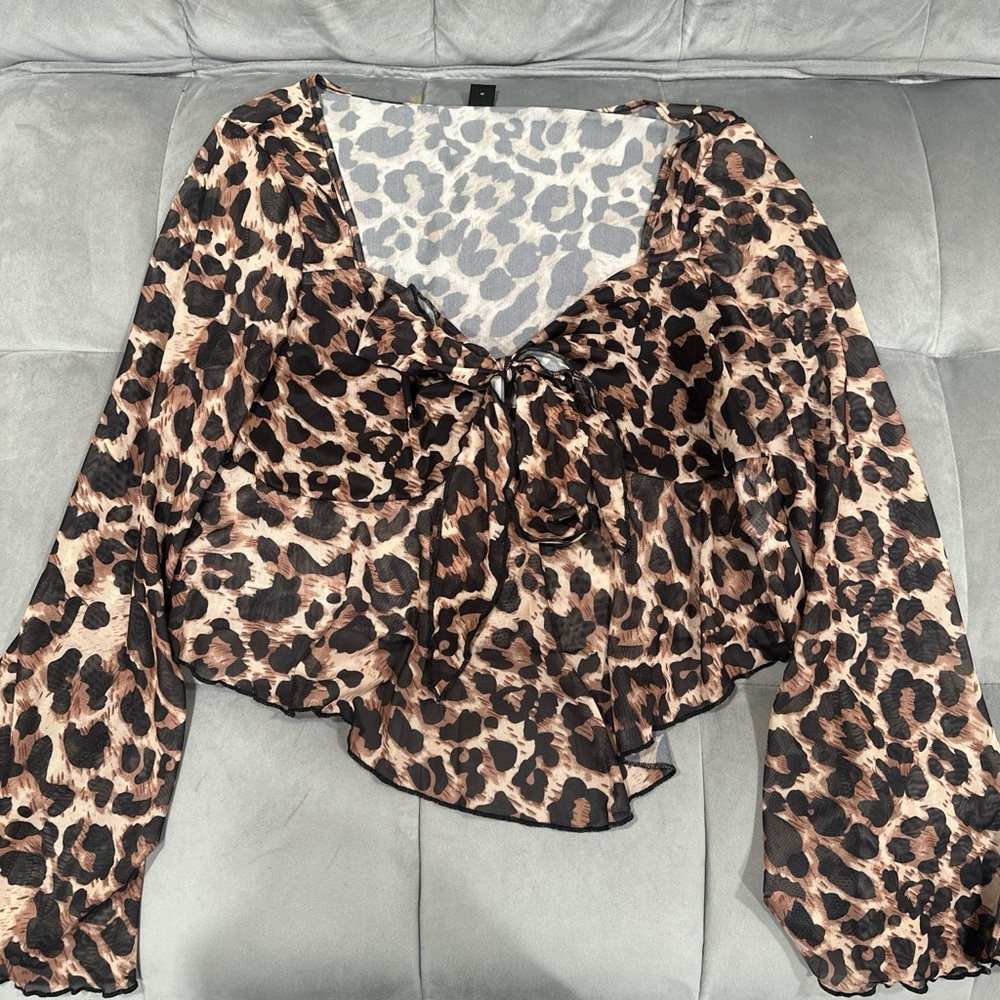 SHEIN Leopard Print Crop Top with Bow